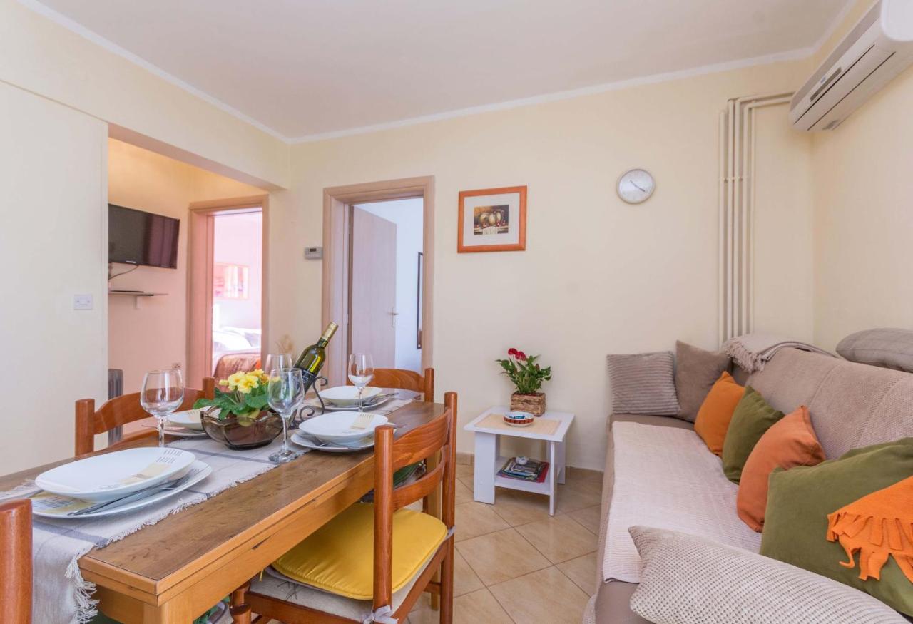 Ferienwohnung Savic Biograd Weißenburg Exterior foto