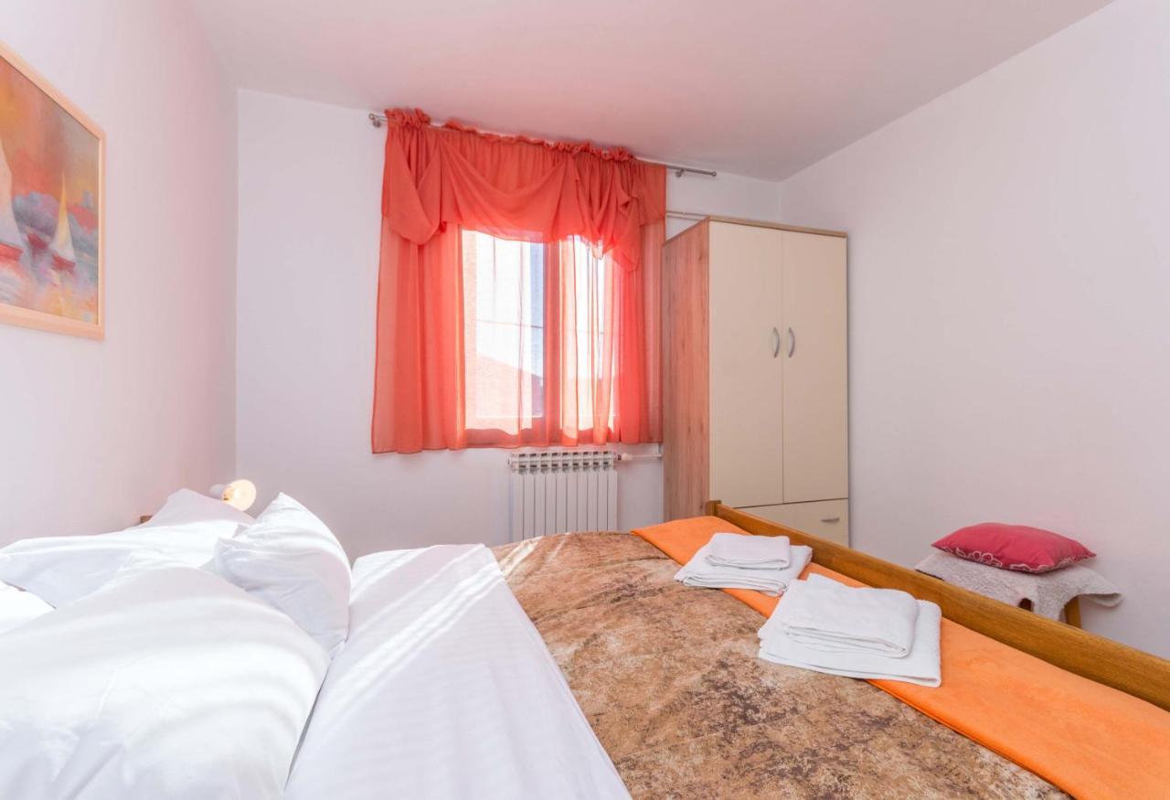 Ferienwohnung Savic Biograd Weißenburg Exterior foto